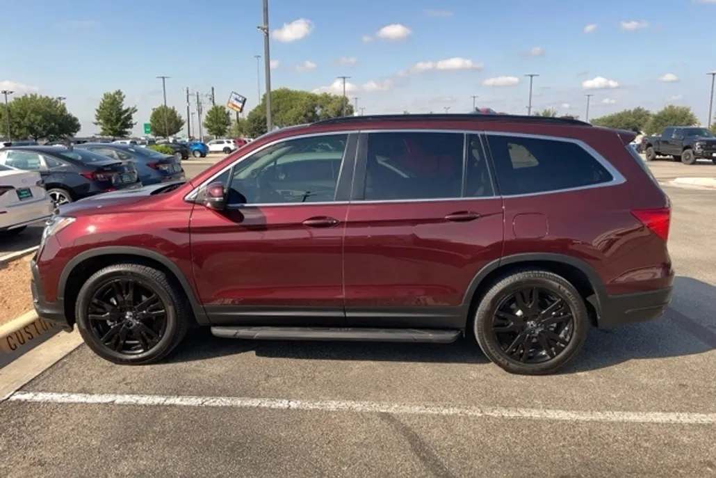 2022 Honda Pilot Special Edition photo 1