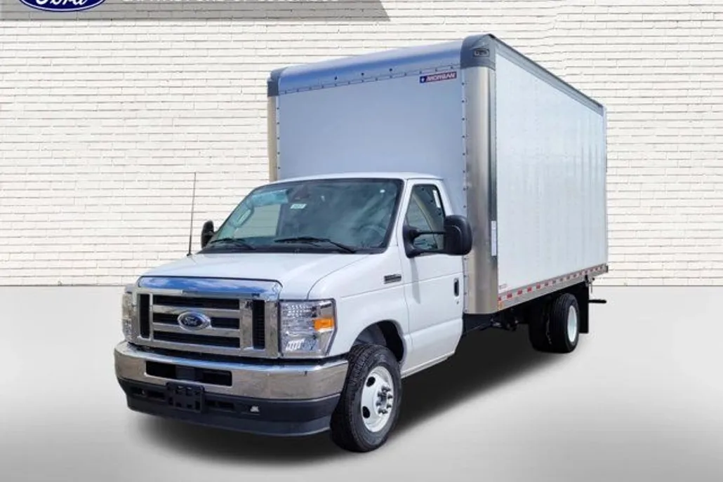 2024 Ford E-350 photo 1