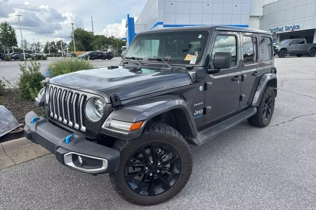 2022 Jeep Wrangler 4xe Unlimited Sahara photo 1