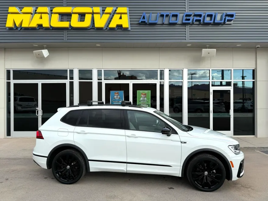 2021 Volkswagen Tiguan SE R-Line photo 1