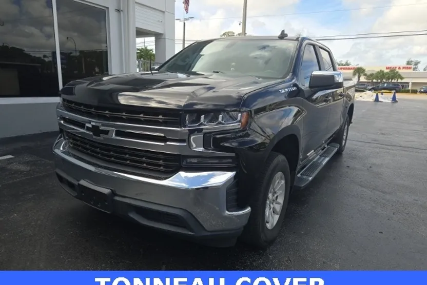 2020 Chevrolet Silverado 1500 LT photo 1