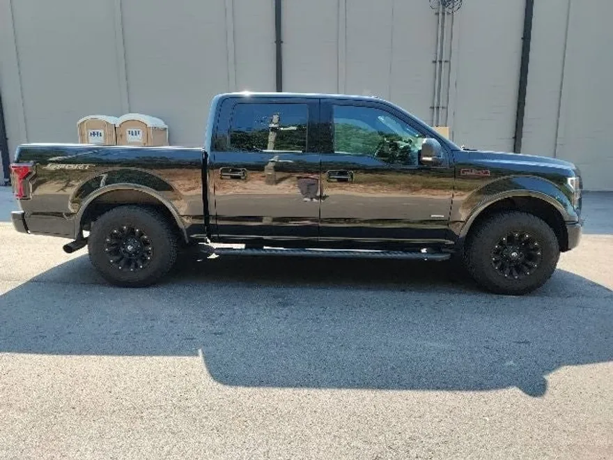 2015 Ford F-150 XLT photo 1
