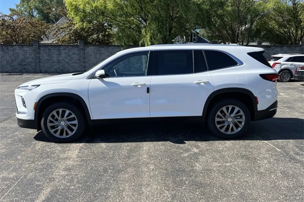 2026 Buick Enclave Preferred photo 1