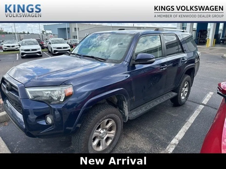 2020 Toyota 4Runner SR5 Premium photo 1