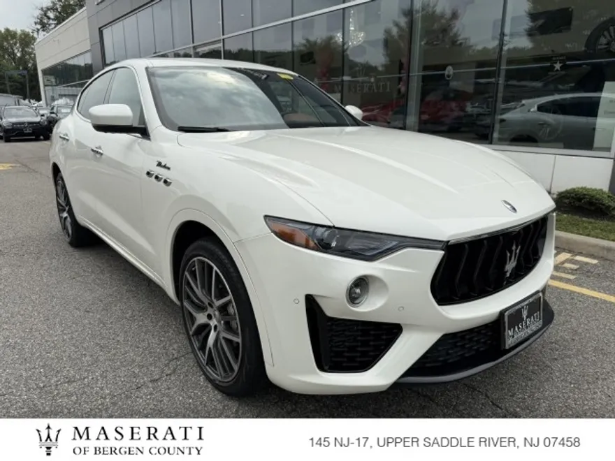 2022 Maserati Levante Modena photo 1