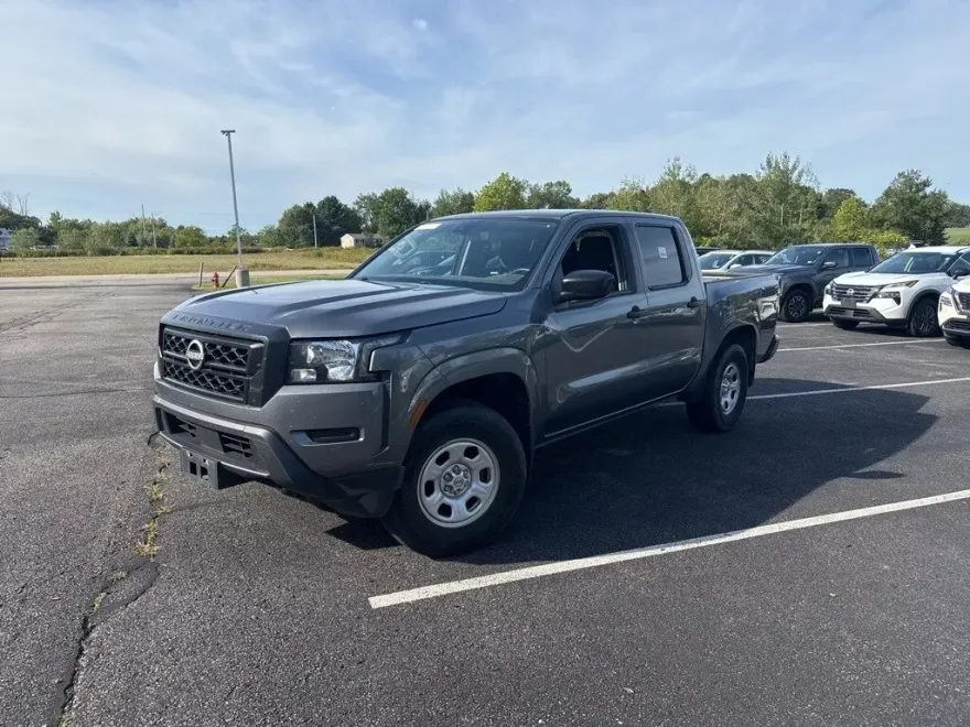 2022 Nissan Frontier S photo 1