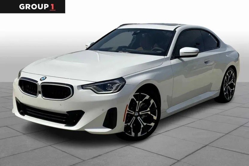 2025 Bmw 230i photo 1