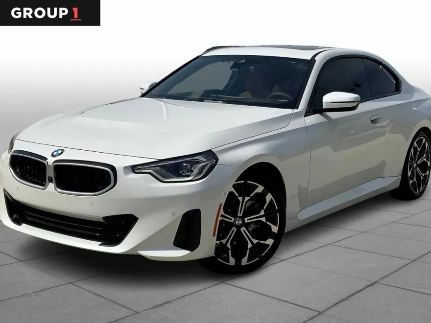 2025 Bmw 230i photo 1