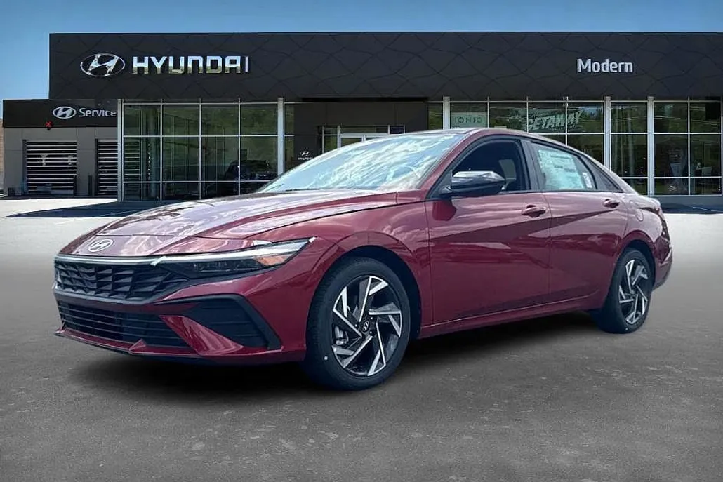 2025 Hyundai Elantra SEL Sport photo 1