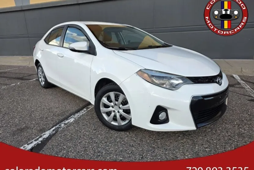 2016 Toyota Corolla S photo 1