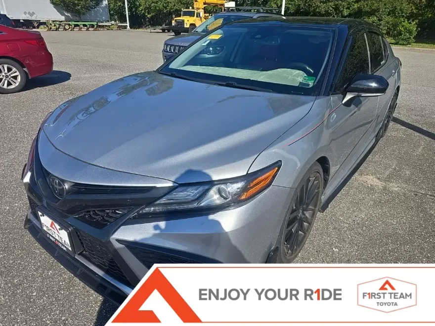 2023 Toyota Camry XSE photo 1