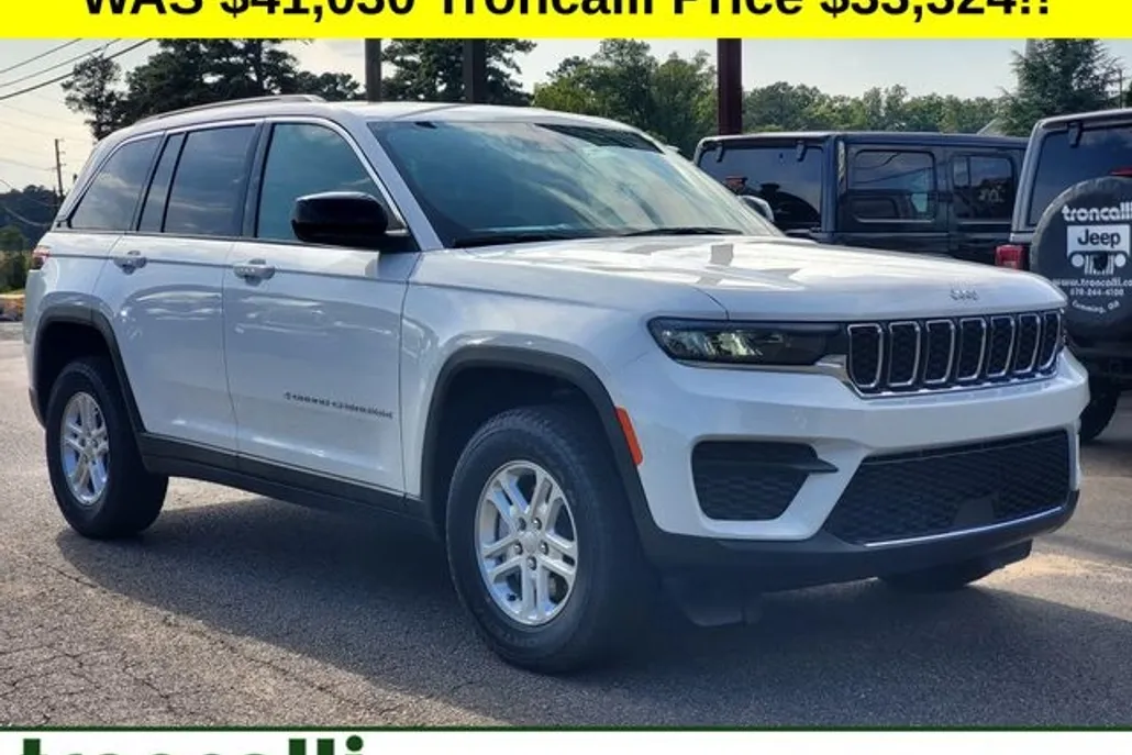 2025 Jeep Grand Cherokee Laredo photo 1