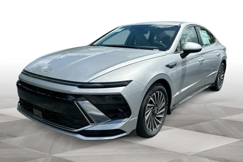 2025 Hyundai Sonata Hybrid SEL photo 1