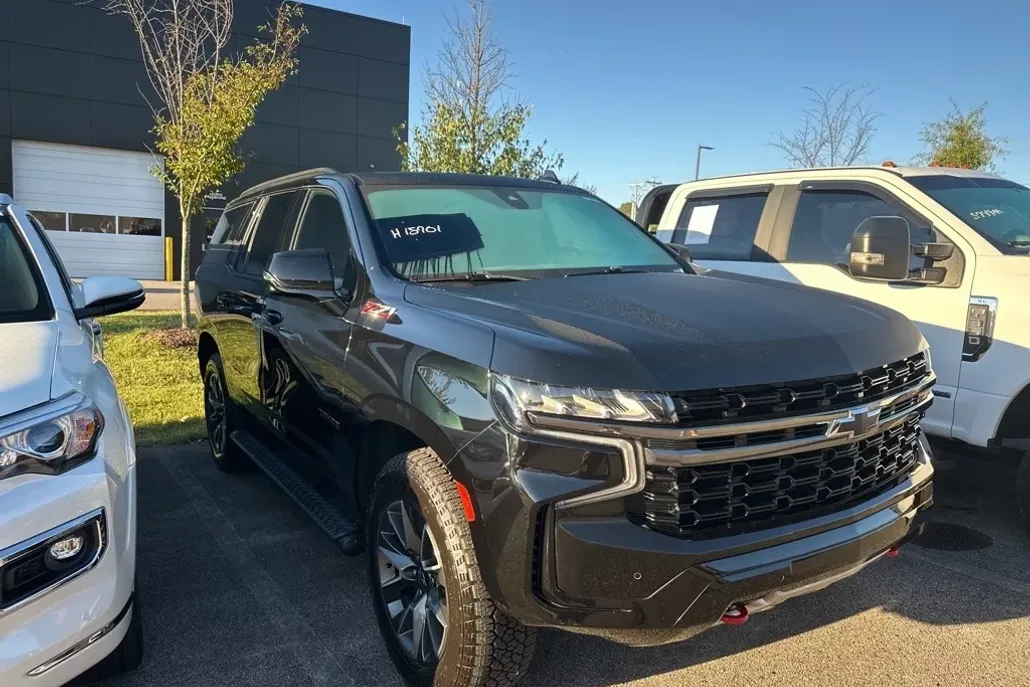 2021 Chevrolet Tahoe Z71 photo 1
