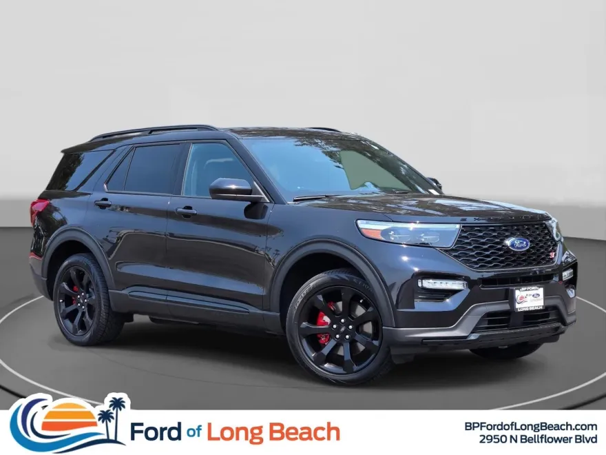2022 Ford Explorer ST photo 1