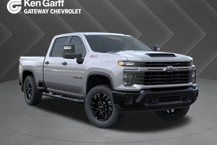 2026 Chevrolet Silverado 2500HD Custom photo 1