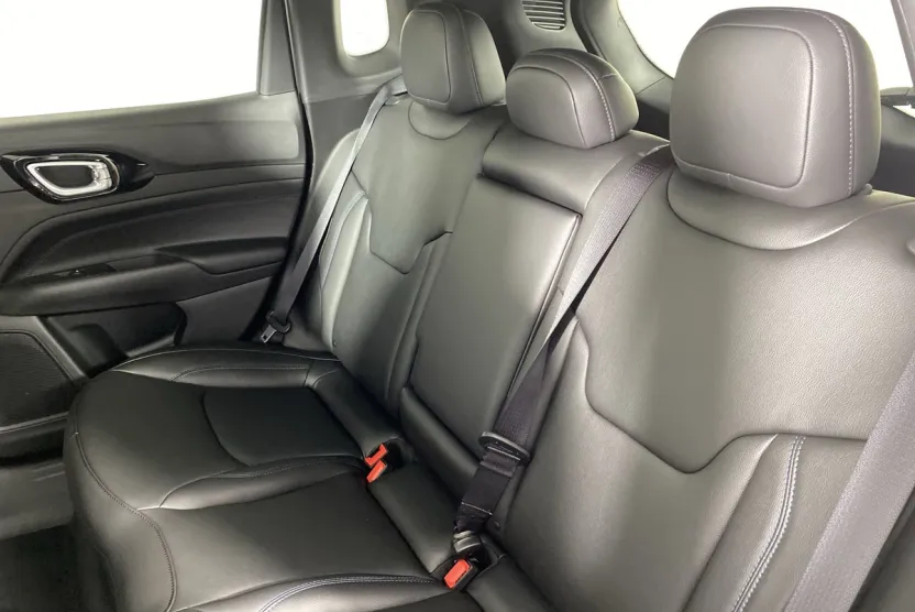 2025 Jeep Compass Limited photo 1
