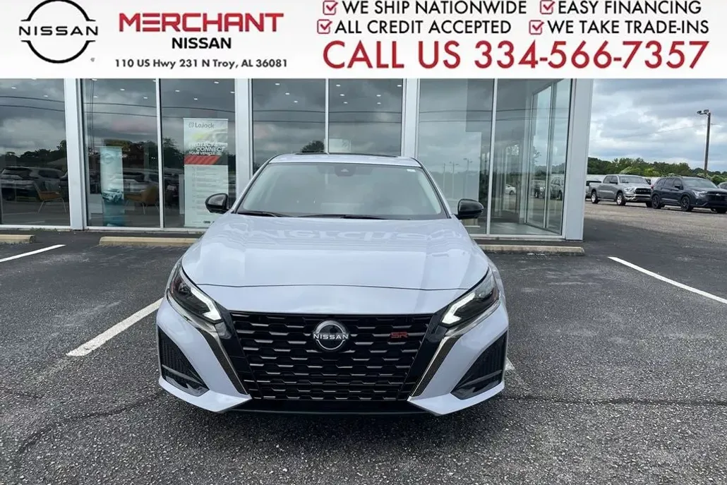 2024 Nissan Altima SR photo 1