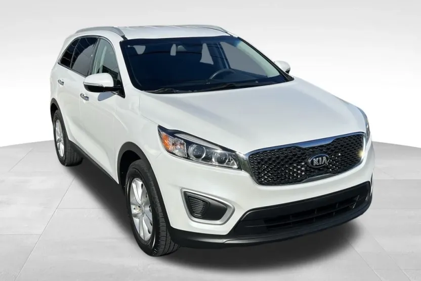 2016 Kia Sorento LX photo 1