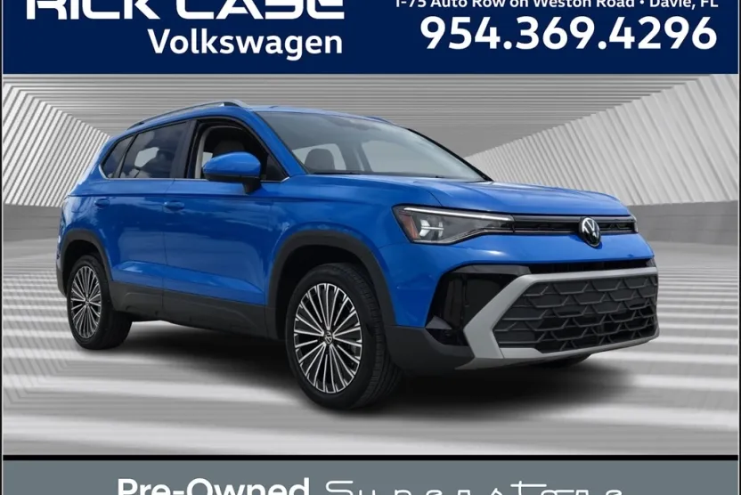 2025 Volkswagen Taos SE photo 1