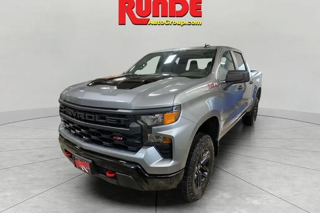 2025 Chevrolet Silverado 1500 Custom Trail Boss photo 1
