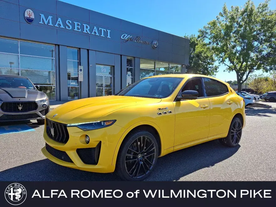 2023 Maserati Levante Modena S photo 1