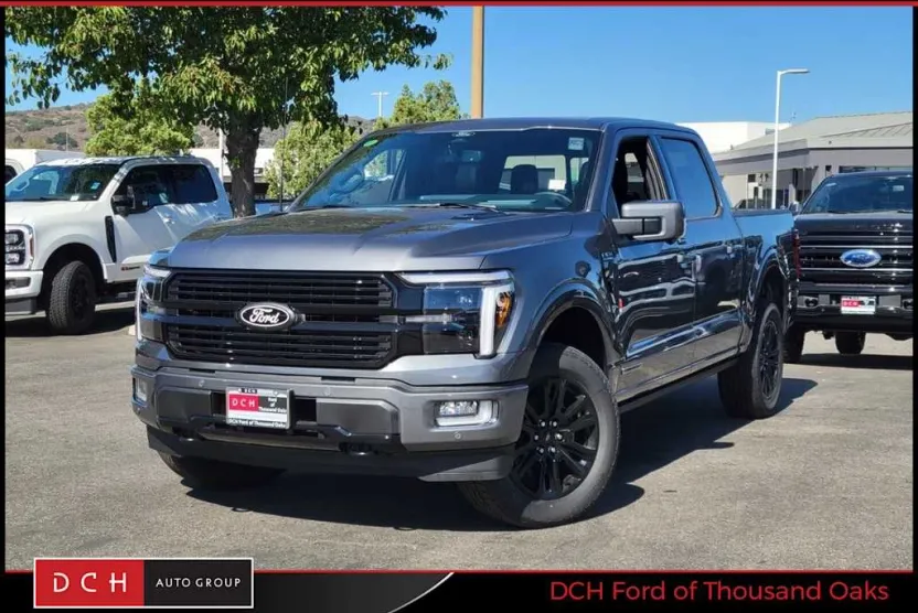 2025 Ford F-150 Platinum photo 1