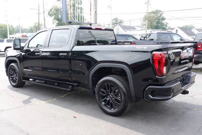 2022 Gmc Sierra 1500 Pro photo 1