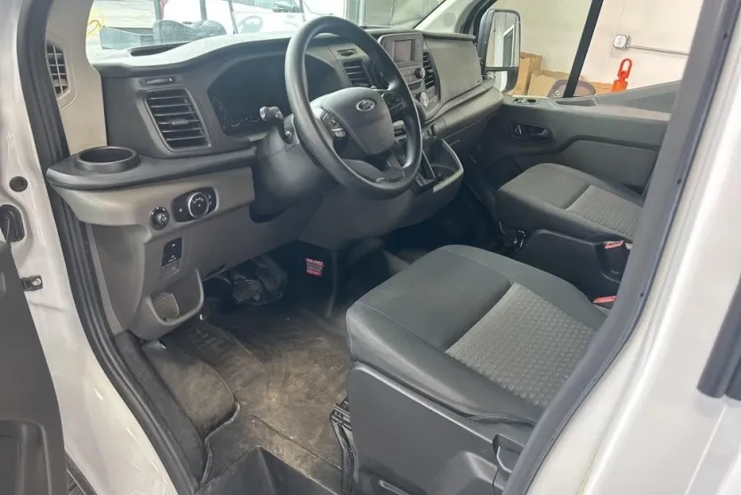 2024 Ford Transit Cargo Van photo 1