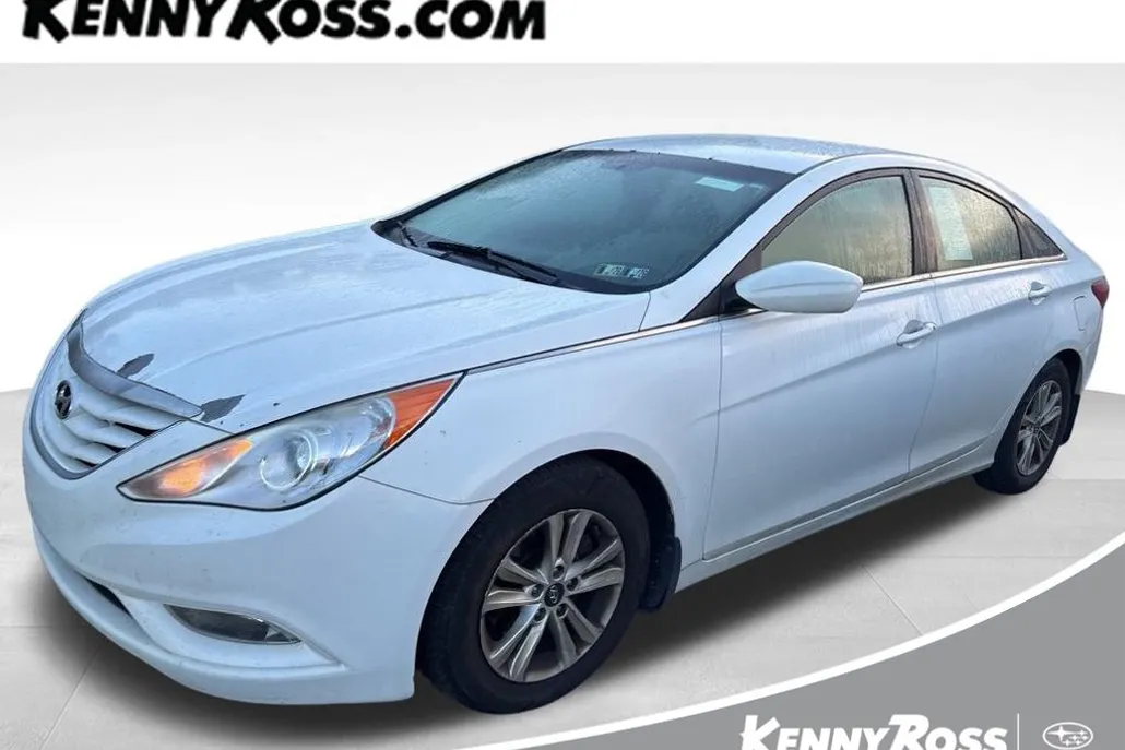 2013 Hyundai Sonata GLS photo 1