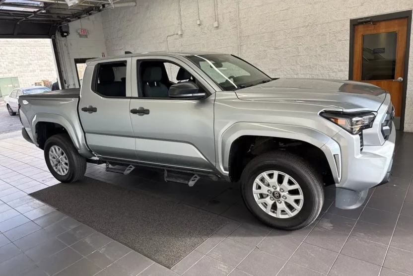 2024 Toyota Tacoma SR photo 1