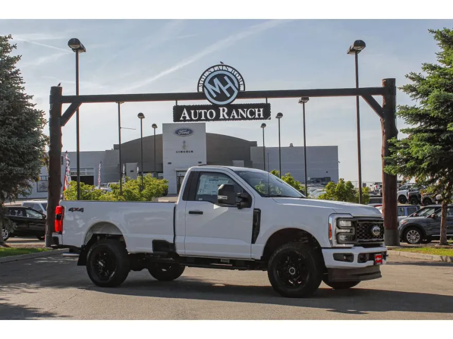 2025 Ford F-350 XL photo 1