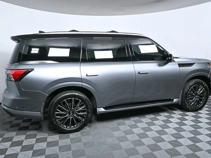 2025 Infiniti QX80 photo 1