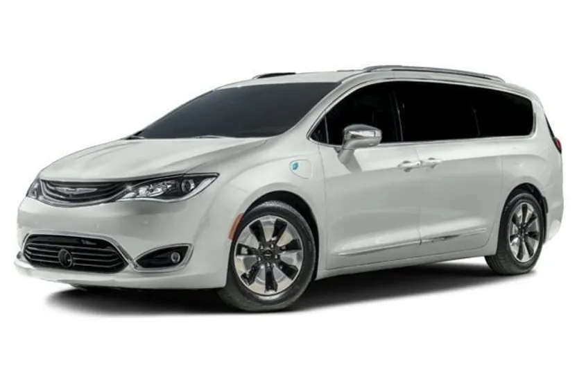 2018 Chrysler Pacifica Hybrid Touring L photo 1
