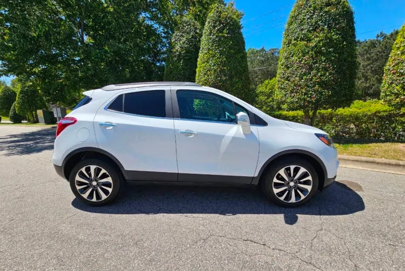 2019 Buick Encore Essence photo 1