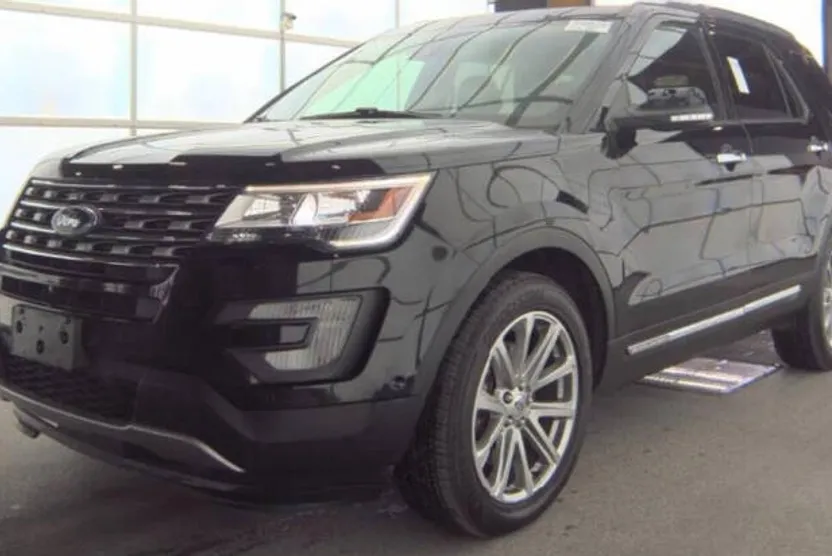 2017 Ford Explorer Limited photo 1