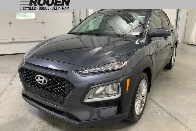 2020 Hyundai Kona SEL photo 1