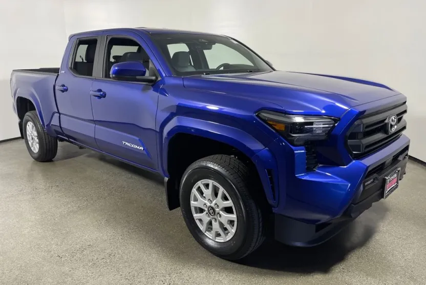 2025 Toyota Tacoma SR5 4x4 Double Cab Long Bed photo 1