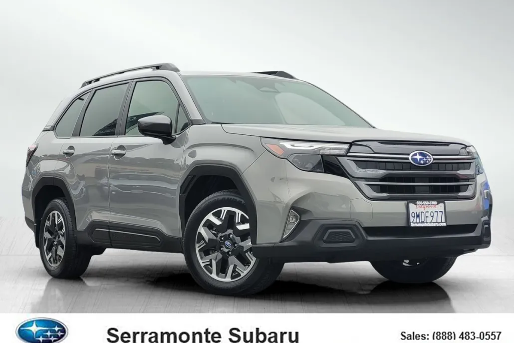 2025 Subaru Forester Premium Base photo 1