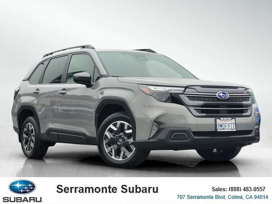 2025 Subaru Forester Premium Base photo 1