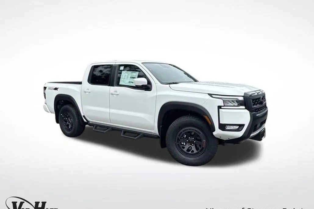 2025 Nissan Frontier PRO-4X photo 1