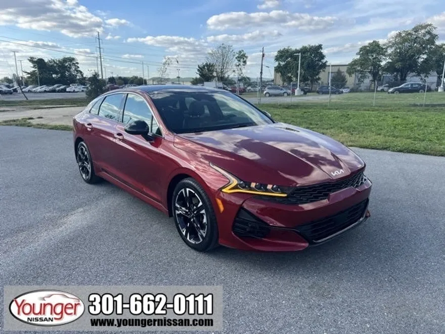 2022 Kia K5 GT-Line photo 1