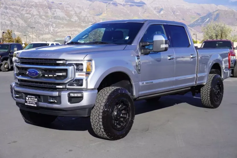 2022 Ford F-350 Platinum photo 1