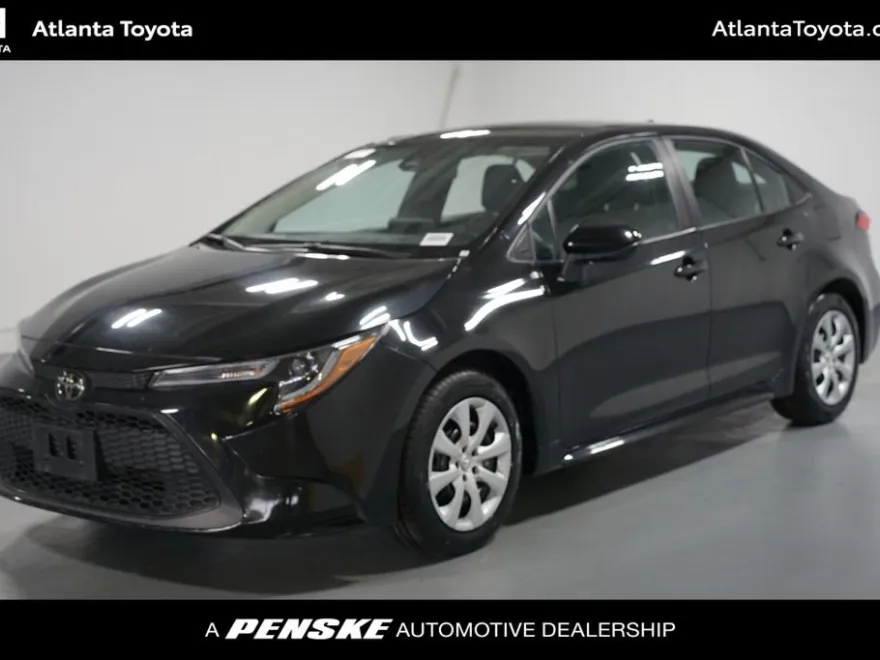 2022 Toyota Corolla LE photo 1