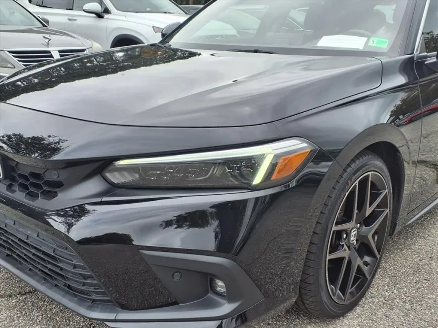 2022 Honda Civic Hatchback Sport Touring photo 1