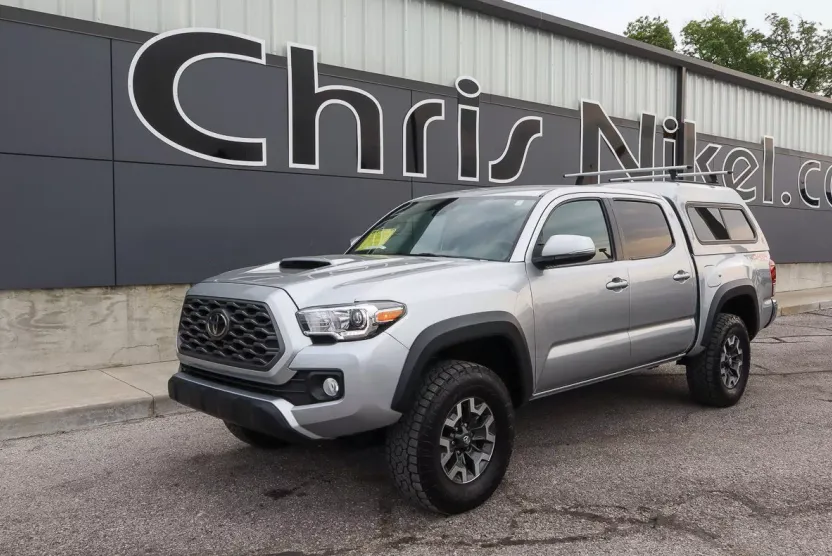 2022 Toyota Tacoma 4x4 TRD photo 1
