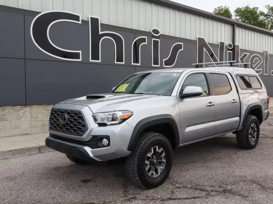 2022 Toyota Tacoma 4x4 TRD photo 1