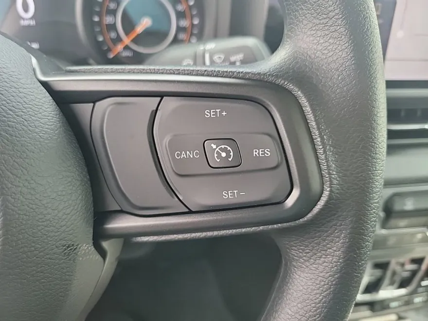 2025 Jeep Gladiator photo 23