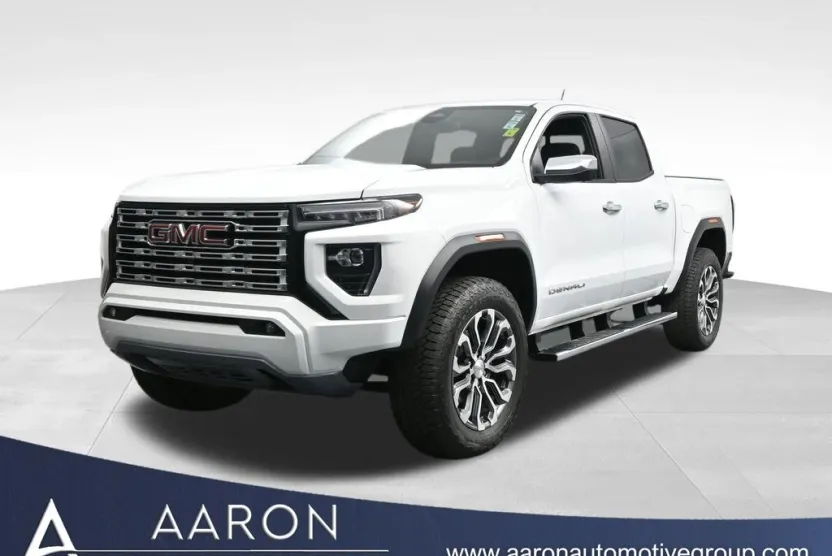 2024 Gmc Canyon Denali photo 1