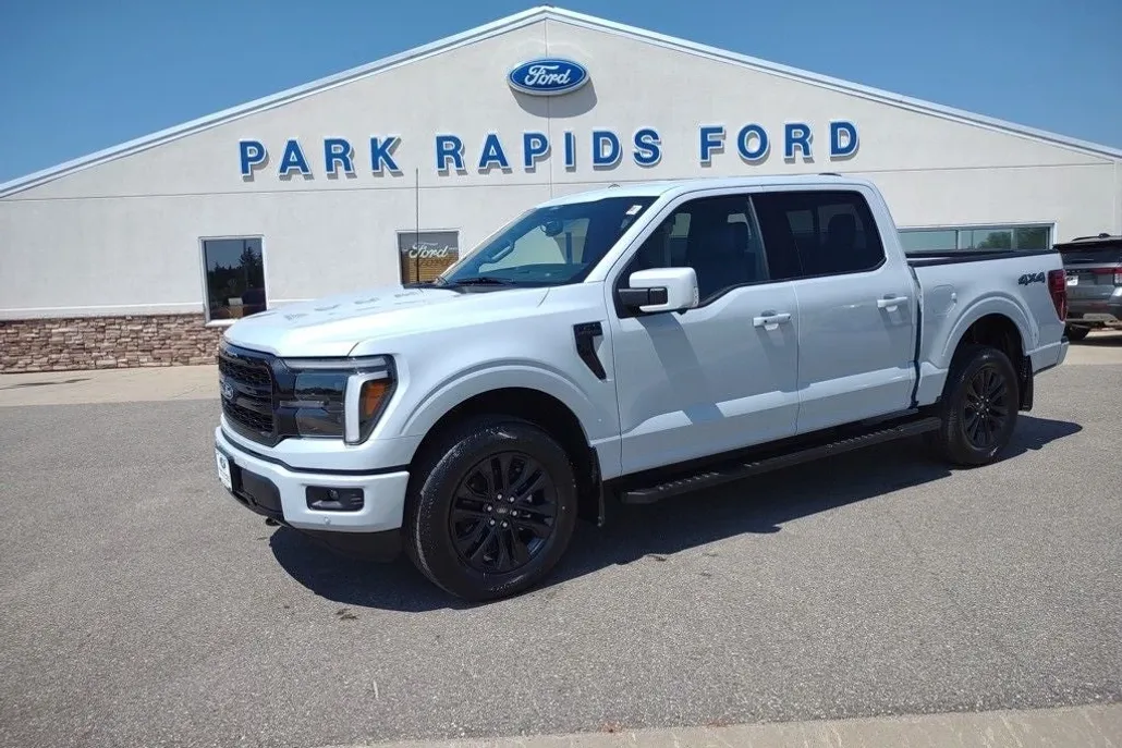 2025 Ford F-150 Lariat photo 1